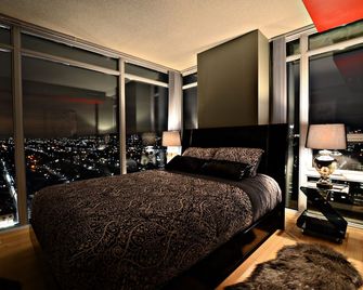 1Bedroom Sub-penthouse Luxurious New Condo with Gorgeous Views, downtown Toronto - Vaughan - Bedroom