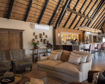 Inyati Game Lodge - Sabie Park - Lounge