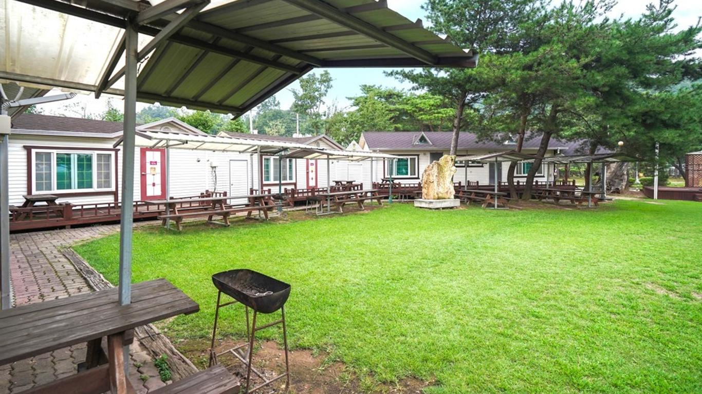 Sungbochon Youth Hostel