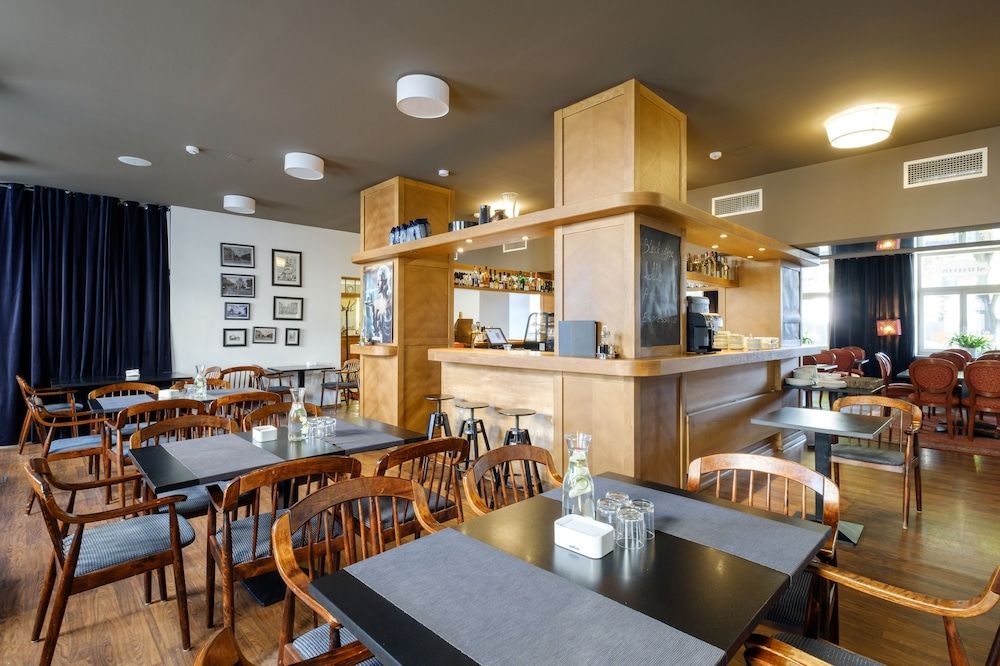 Hotel Metropolis thumbnail 3