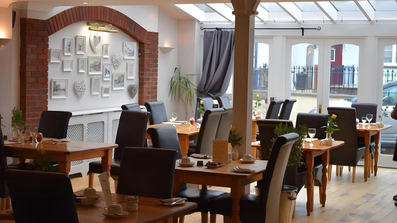 Gower Hotel