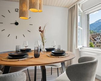 Alpsview Jade/Freeparking/Ac/Andermatt/Lucerne - Altdorf - Essbereich