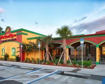 Red Lion Hotel Orlando Lake Buena Vista South - Kissimmee - Gebäude