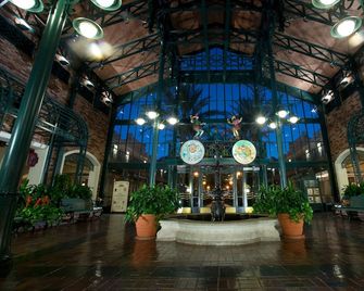 Disney's Port Orleans Resort - French Quarter - Lake Buena Vista - Lobby