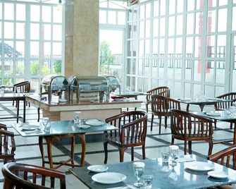 Marilyn Hotel Serpong - Tangerang - Restaurante