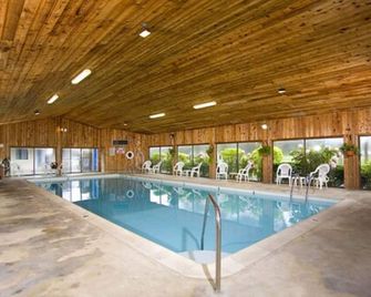Southfleet Motor Inn - Eastham - Piscine