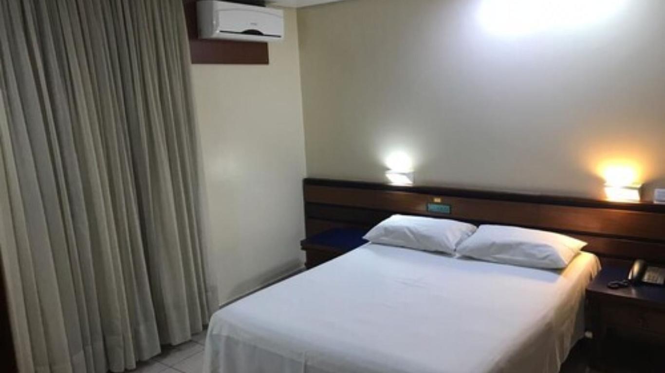 Oft Plaza Oeste Hotel