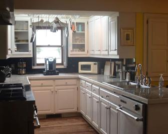 Historic Victorian - 1 Hour N of Nashville - Russellville - Kitchen
