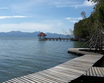 Baan Hotelier Resort - Trat