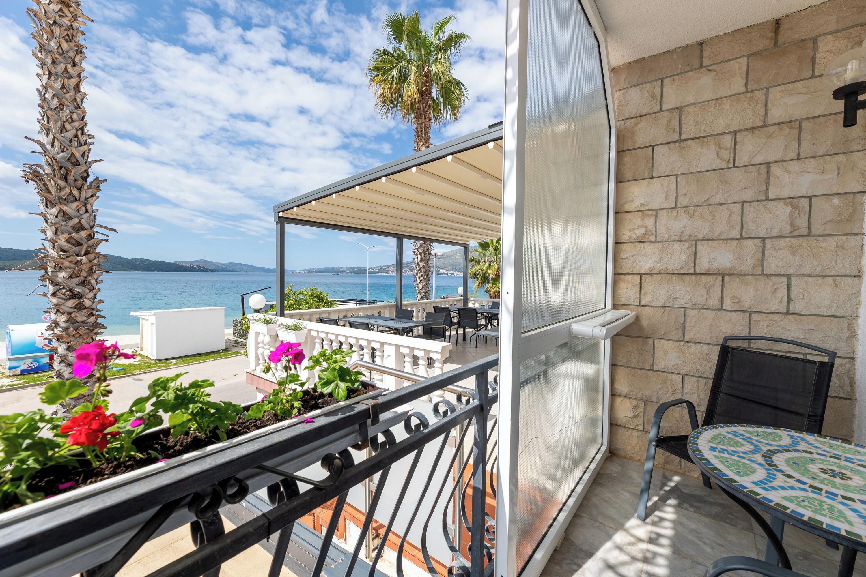 Villa Okruk-10 meters away from the beach - Trogir - Balkon