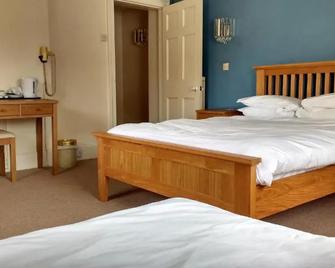 The Bell House - Chippenham - Bedroom