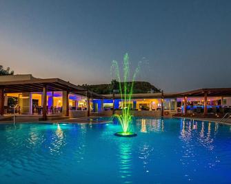 Zoes Hotel - Faliraki - Pool