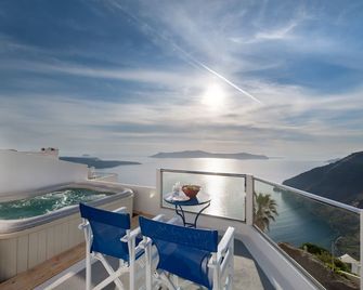 Vallas Apartments & Villas - Firostefani - Balcony