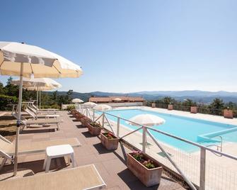 Al Castelluccio - Monteverdi Marittimo - Piscina