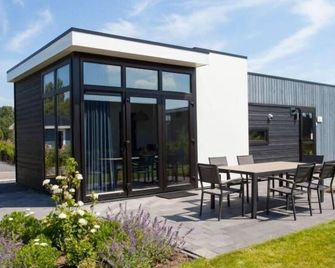 Chalet with 2 bedrooms and a terrace - Nijkerk