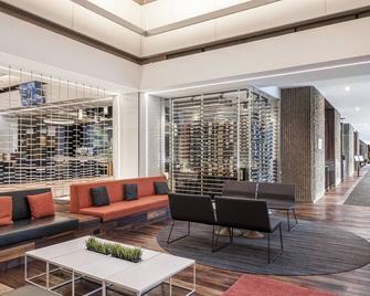Hotel Bonaventure Montreal - Montreal - Lobby