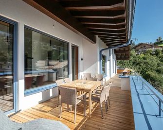 Amadeus Appartement - St. Johann in Tirol - Balcón