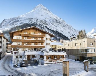 Hotel Rössle Superior - Galtur - Bâtiment