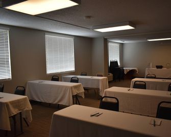 Quality Inn & Suites Garden Of The Gods - Colorado Springs - Sala de reuniones
