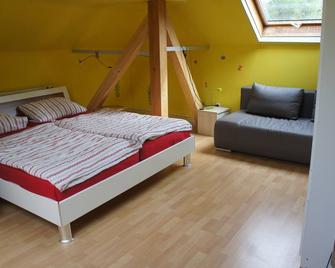 Apartment chickens - Obermoschel - Habitación