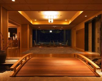 Yusen Shidate - Hanamaki