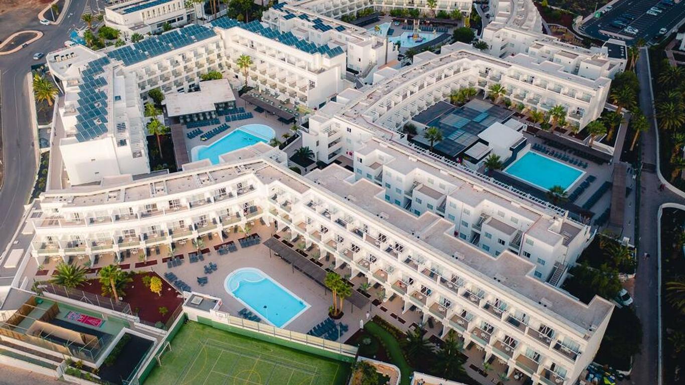 Aequora Lanzarote Suites