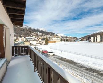 New! Spectacular dream lake view - Sankt Moritz - Balcón