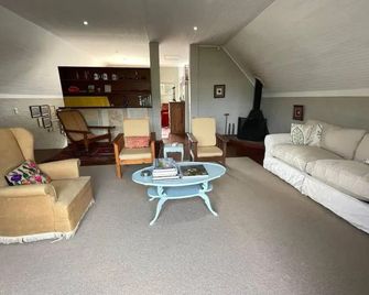 Love Nest - Pringle Bay - Wohnzimmer