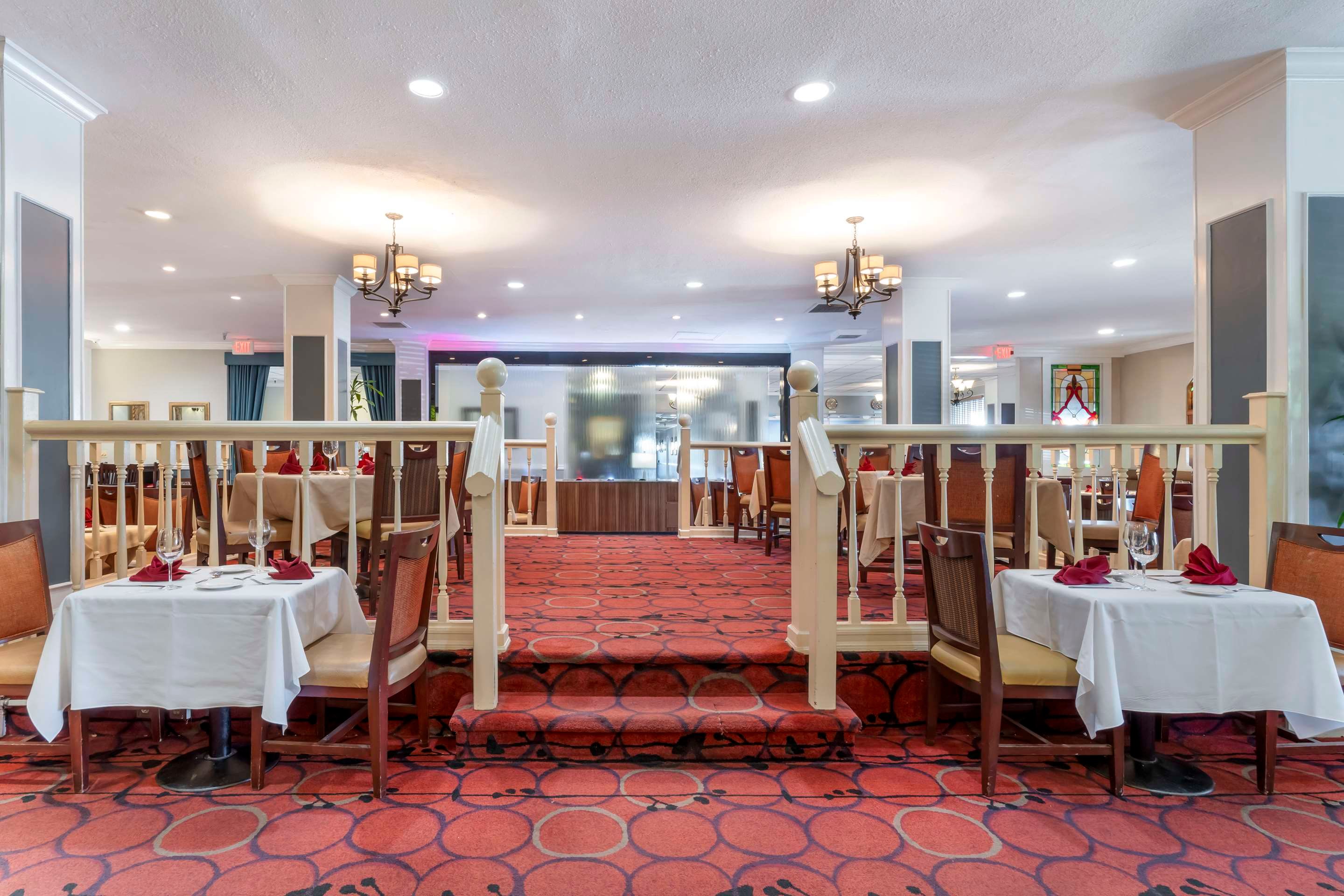 Best Western Plus Grosvenor Airport Hotel