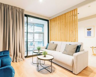 Athesense Suites - Atenas - Sala de estar