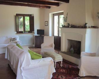 Family property in the beautiful Marche countryside near to the Conero sea park - Osimo - Soggiorno