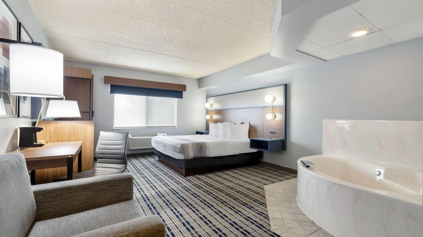 AmericInn by Wyndham Chamberlain Conference Center