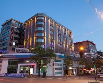 Kervansaray Bursa City Hotel - Bursa - בניין