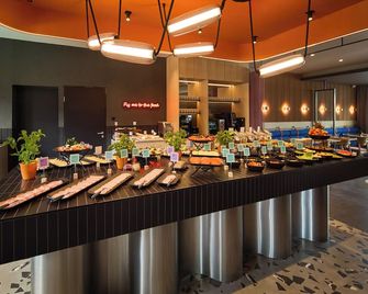 DeSilva Inn Katowice Airport - Pyrzowice - Buffet