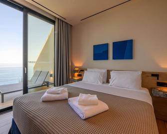 Kyma Deluxe 2 Bedroom Suite - Mikri Mantineia - Camera da letto
