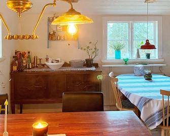Holiday Home Lerum II - Lerum - Comedor