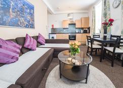 Ilford Central Luxury Apartments - Ilford - Stue