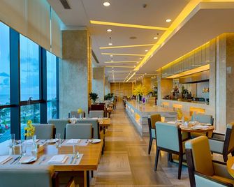 Grand Tourane Hotel Da Nang - דה נאנג - מסעדה
