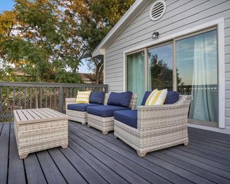 Lake Belton Get Away With Amazing View Rent Two Nights Get One Free In April - Belton - Патіо