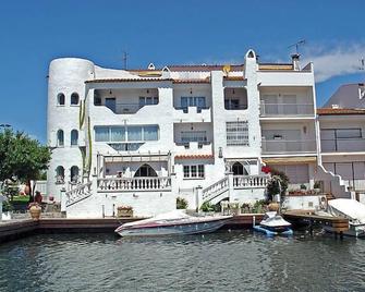 Apartment Port Banyuls-1 by Interhome - Empuriabrava - Bâtiment