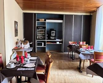 Hôtel Restaurant Les Arcades - Ліму - Ресторан