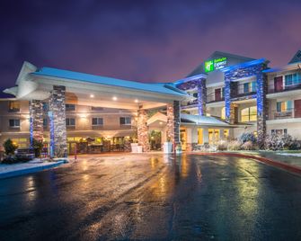 Holiday Inn Express & Suites Gunnison By IHG - Gunnison - Gebouw