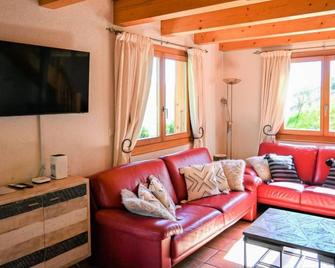 Ecureuil noir by Interhome - Chamoson - Sala de estar