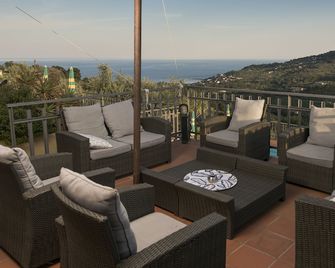 Hotel Liliana Diano Marina - Diano Marina - Balcony