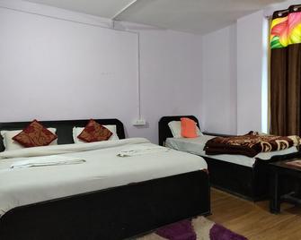 Hotel Rl Dreamland Patnitop - Udhampur - Bedroom