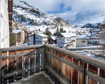 Hotel Grischuna - Surses - Balcone