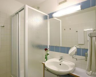 Am Spiegeln dialog.hotel.wien - Vienna - Building