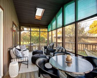 Spacious, Remodeled, Pet Friendly, Owasco Lake - اوبورن (نيويورك) - شرفة