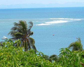 Puri Bunga Beach Cottages - Mataram