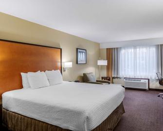 Best Western Cascade Inn & Suites - Troutdale - Bedroom